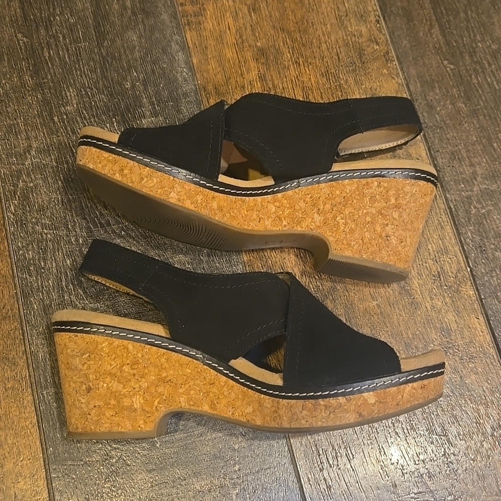 Clarks Giselle Sandal - Picture 9 of 15